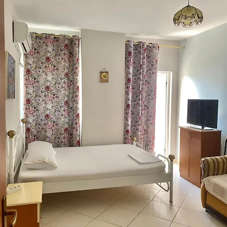 Апартаменты Caramel Sun Apts